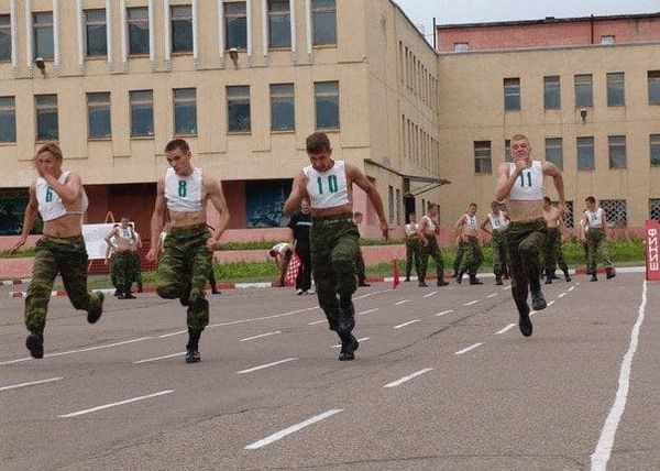 Чем занимаются на срочной службе